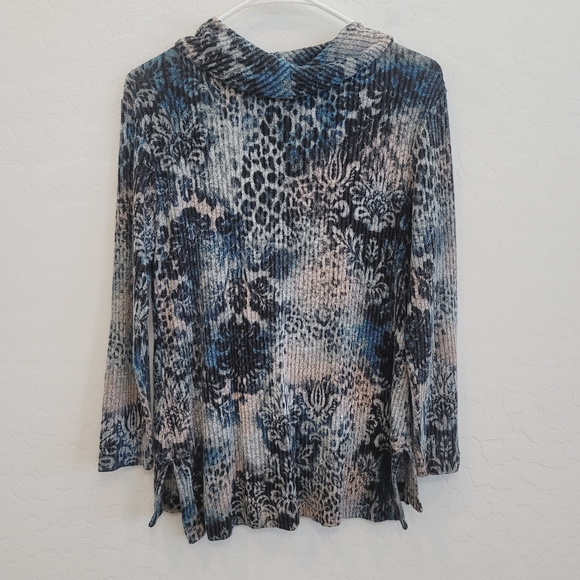 💕 Chico's Zenergy Cozy Paisley Print Cowl Neck Tunic Top Size 00P - Picture 5 of 12